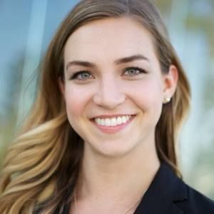 Meet your Posher, Carrie